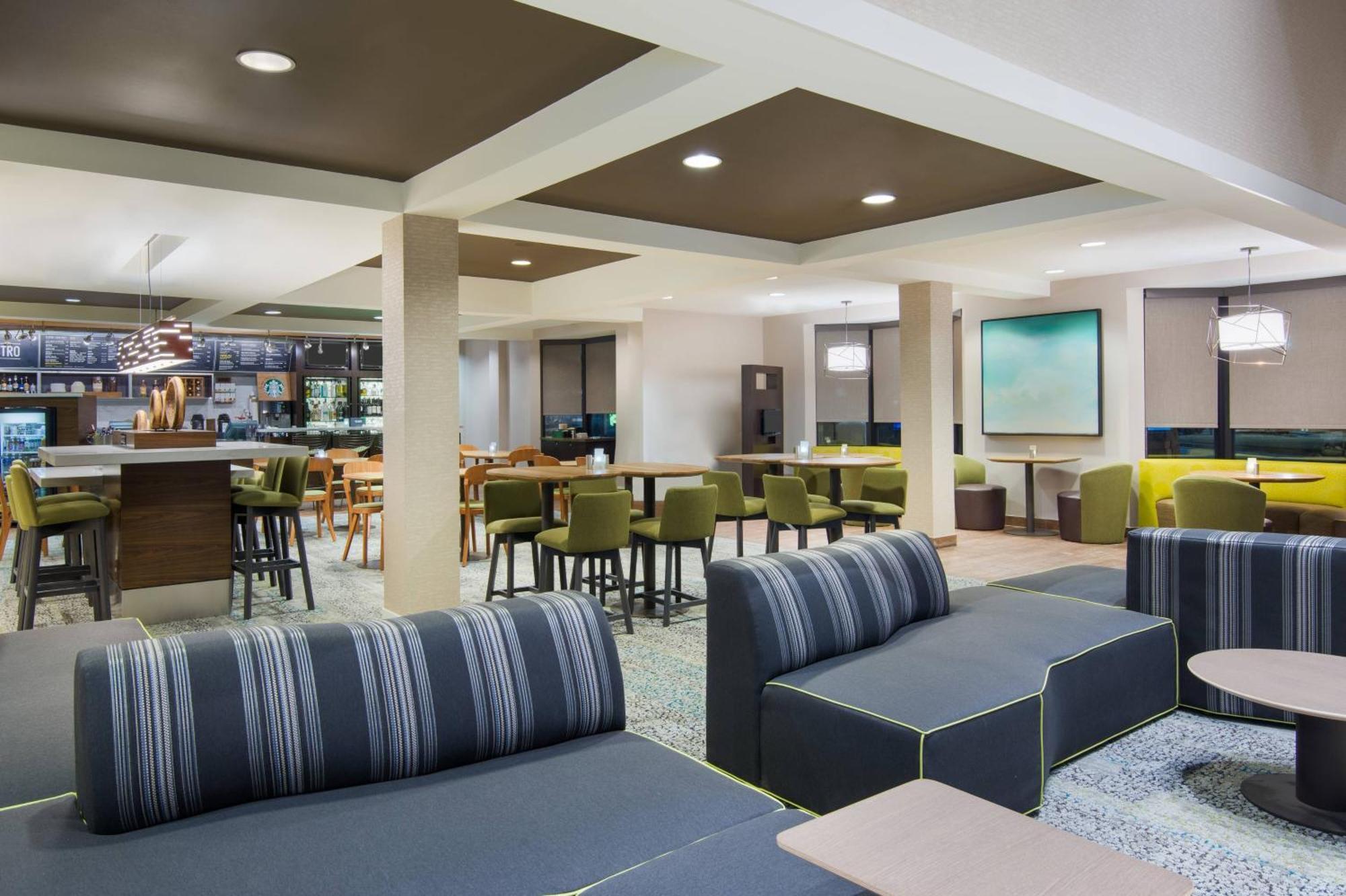 Hotel Courtyard By Marriott Springfield Airport Exterior foto