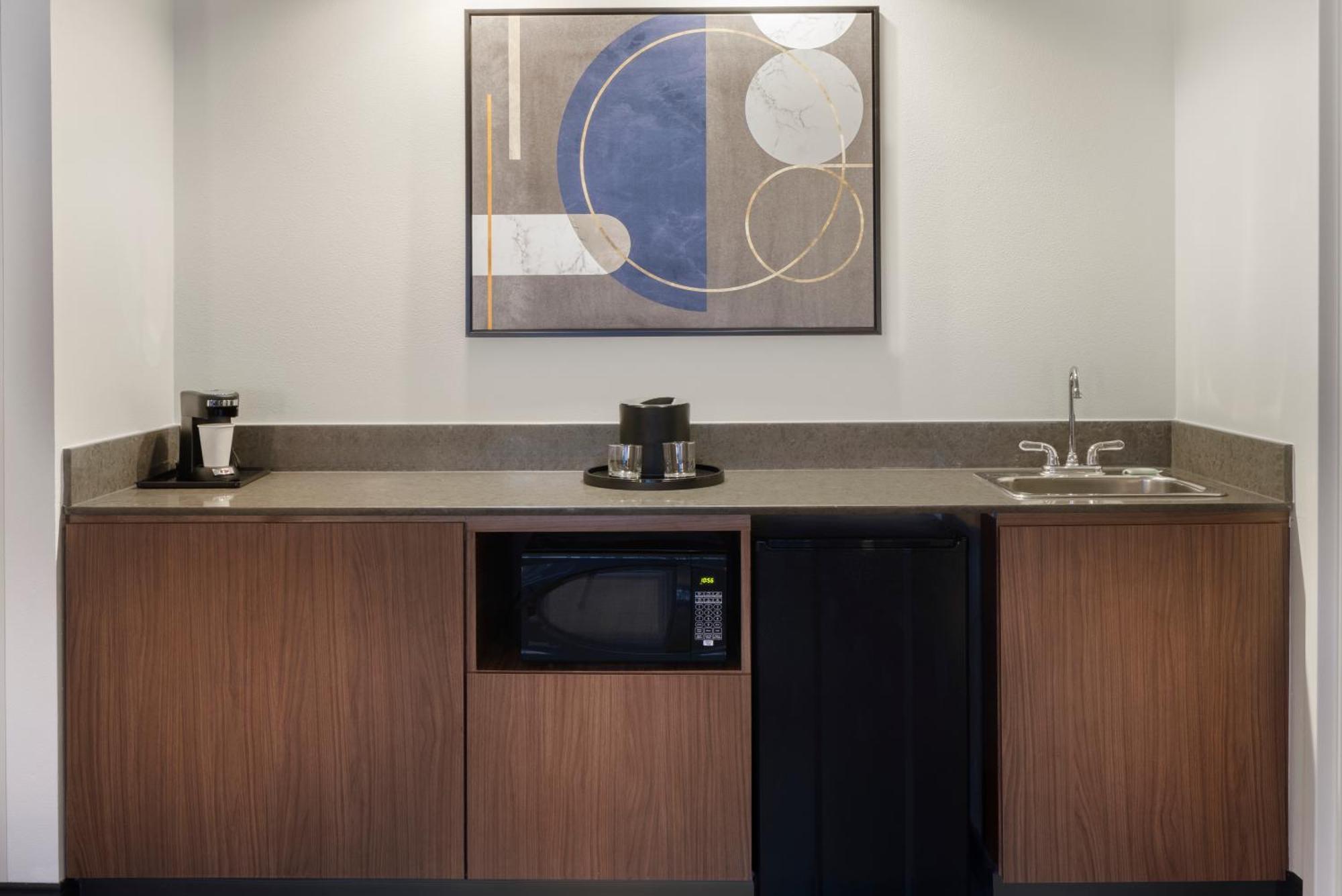 Hotel Courtyard By Marriott Springfield Airport Exterior foto