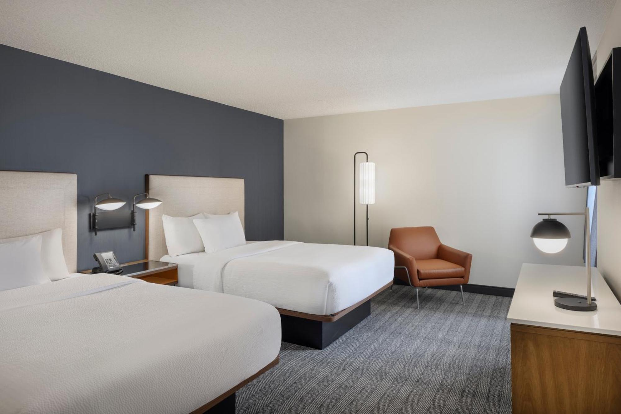 Hotel Courtyard By Marriott Springfield Airport Exterior foto