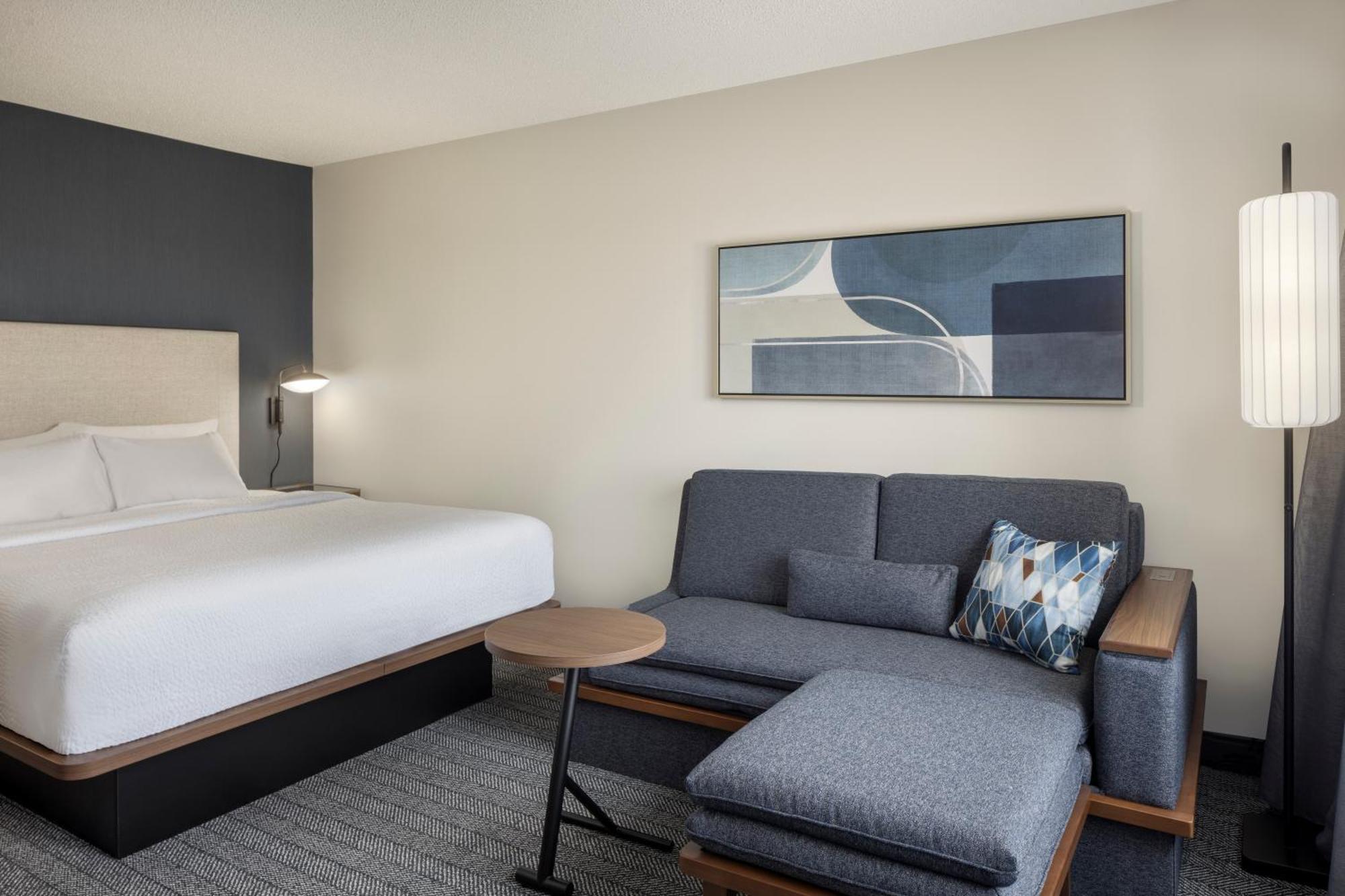 Hotel Courtyard By Marriott Springfield Airport Exterior foto